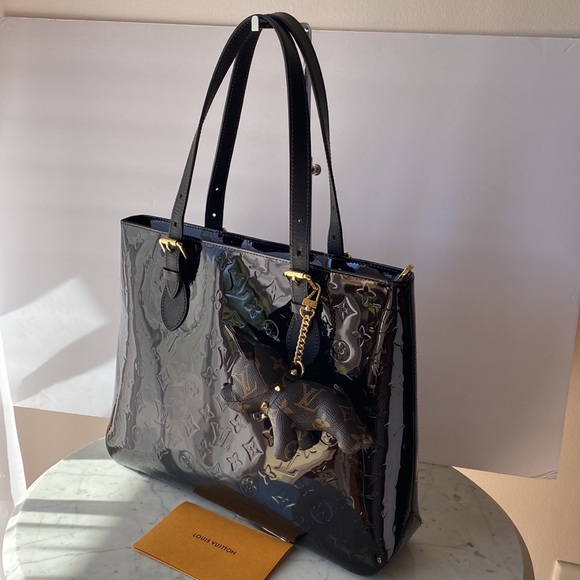 Authentic Louis Vuitton Brentwood tote/shoulder bag Near Pristine ! - Picture 2 of 16